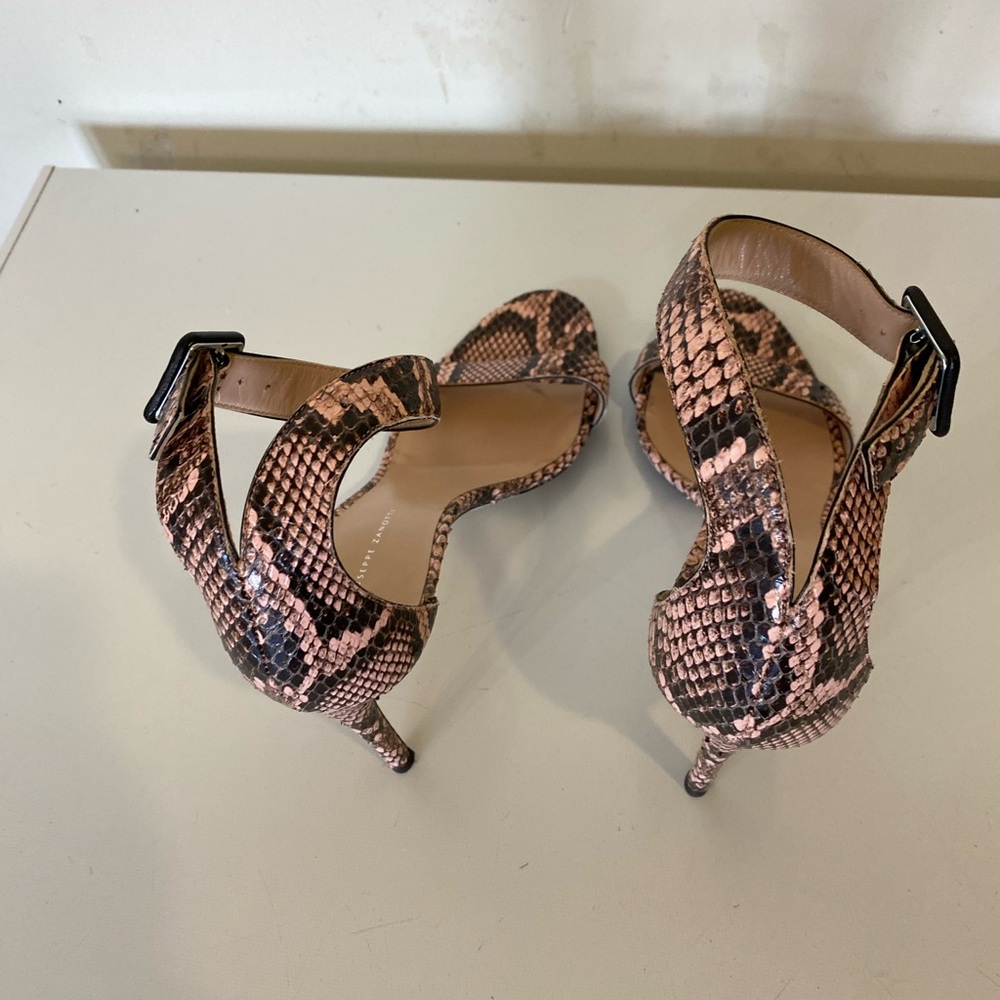 Giuseppe Zanotti Pink Snake Print Sandals - Picture 10 of 10
